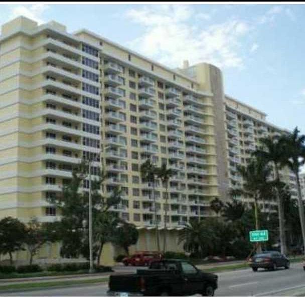 1st image of 5600 Collins Av. #6K