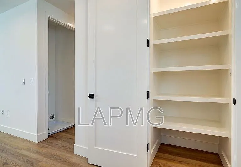 4507 Saturn St #1/2 — Photo 8