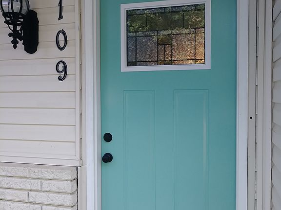 2nd image of 109 N Nolan Ave