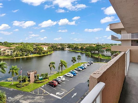 2nd image of 250 Jacaranda Dr APT 709