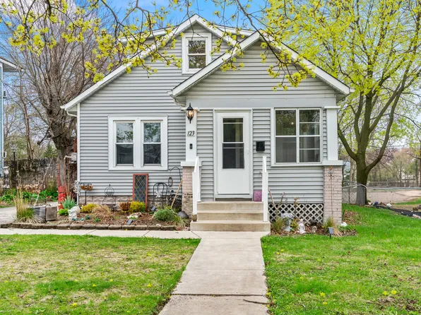 123 W York Ave, West Chicago, IL 60185