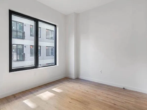 161 Lenox Road image 8 of 26