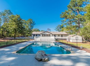 315 Hoke Okelly Mill Rd, Loganville, GA 30052