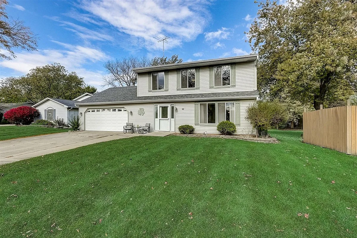 414 Winterwood Dr photo 1