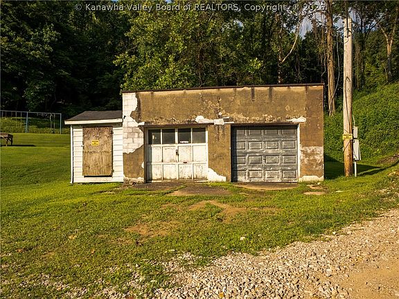 5th image of 980 Coon Hollow Rd