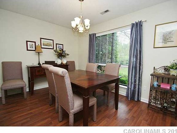 5th image of 7409 Sheffingdell Dr