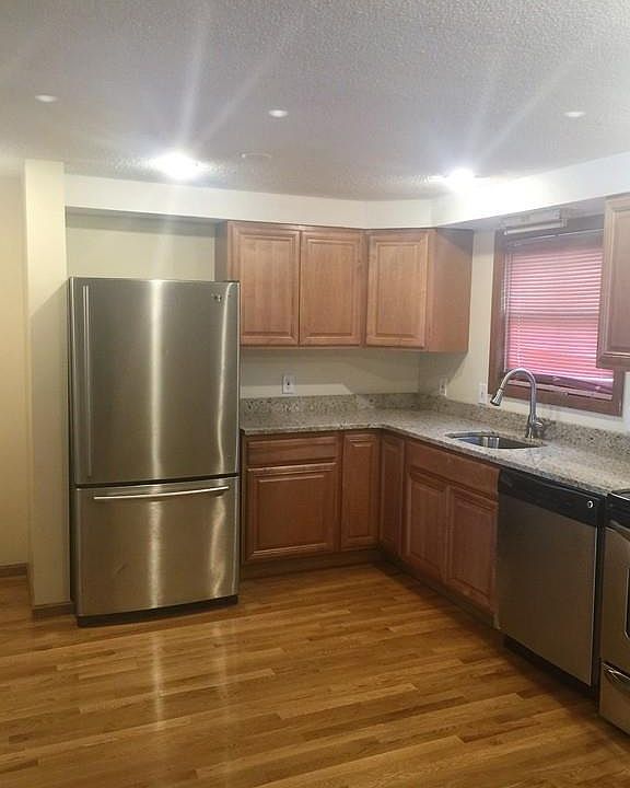 1st image of 19 Rockaway St #19