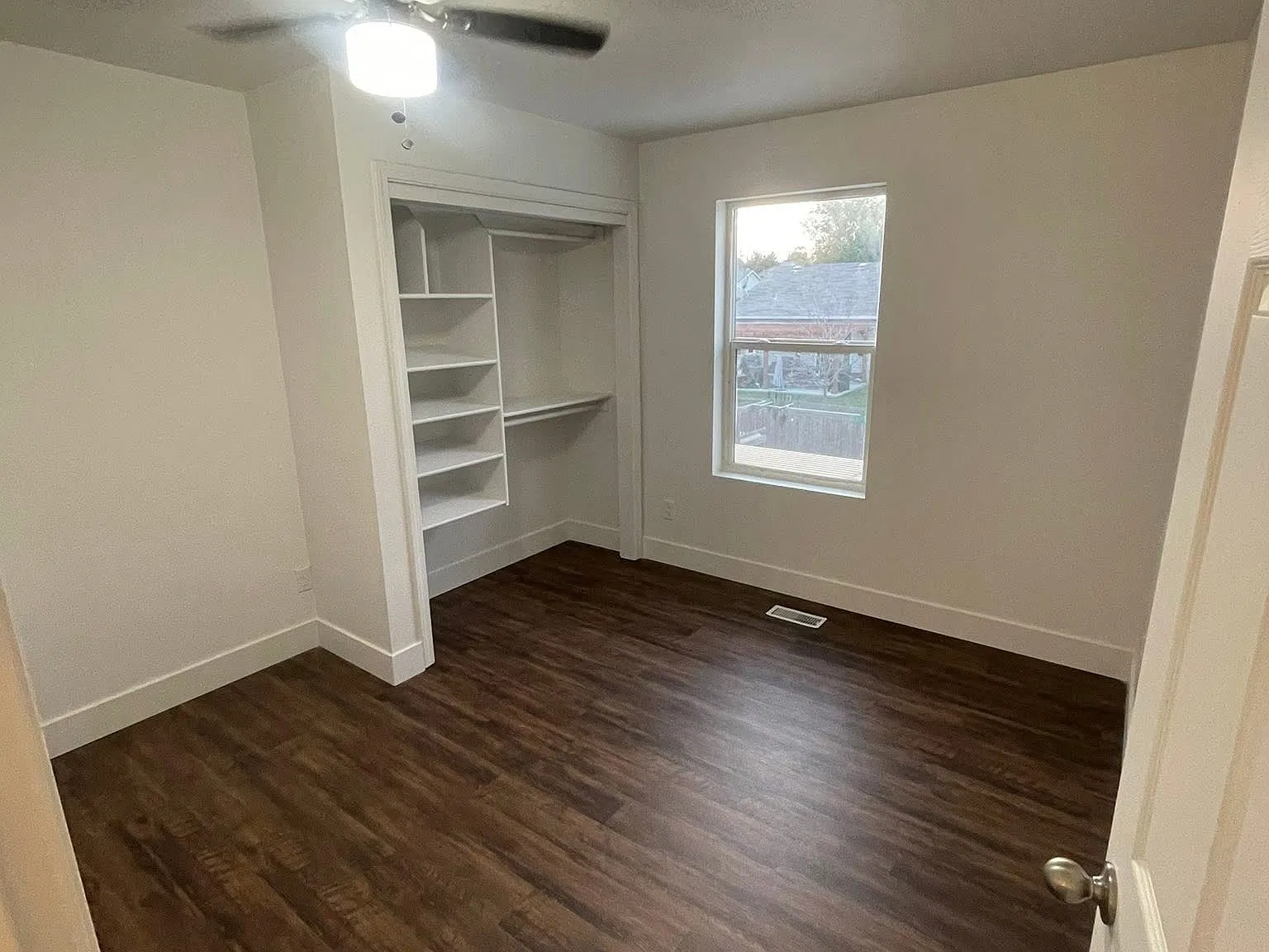 5 bed, 2212 sqft, $800 — Photo 4