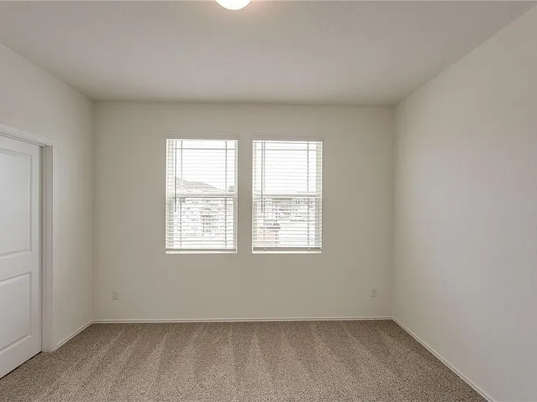 224 Montauk Loop — Photo 28
