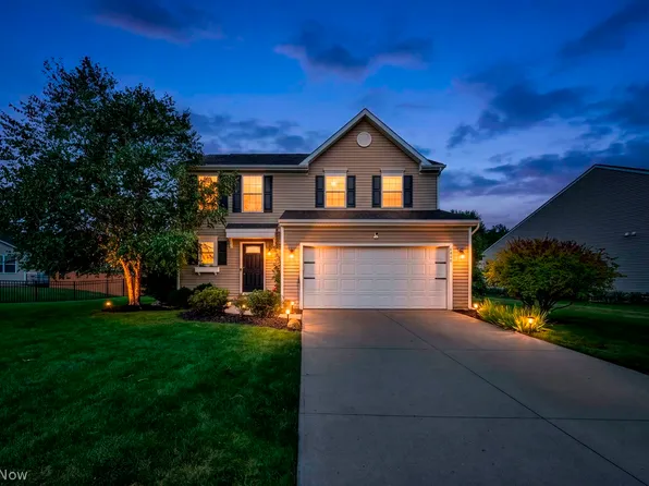 6840 Majestic Dr, North Ridgeville, OH 44039