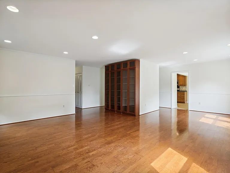 4607 Marshall Hall Ln — Photo 7