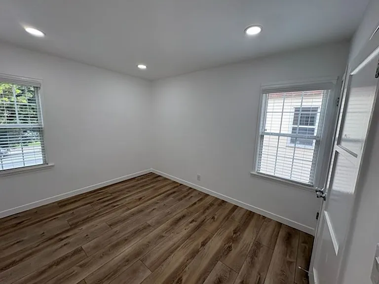 1802 Ocean Park Blvd — Photo 7