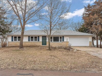 350 Lakeshore Dr, Alma, KS, 66401
