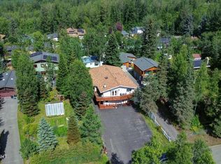 1819 Rogers Park Ct, Anchorage, AK 99508