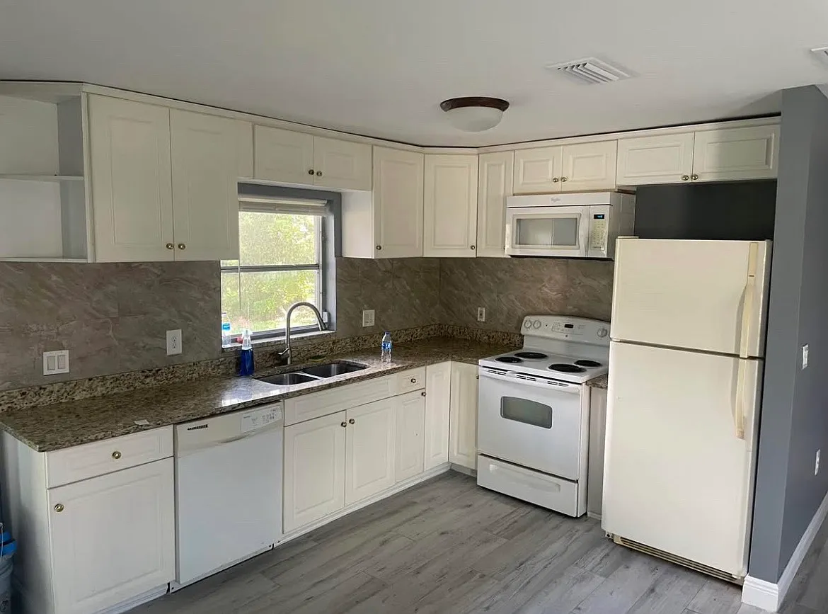 2 bed, 1640 sqft, $1,750 — Photo 1