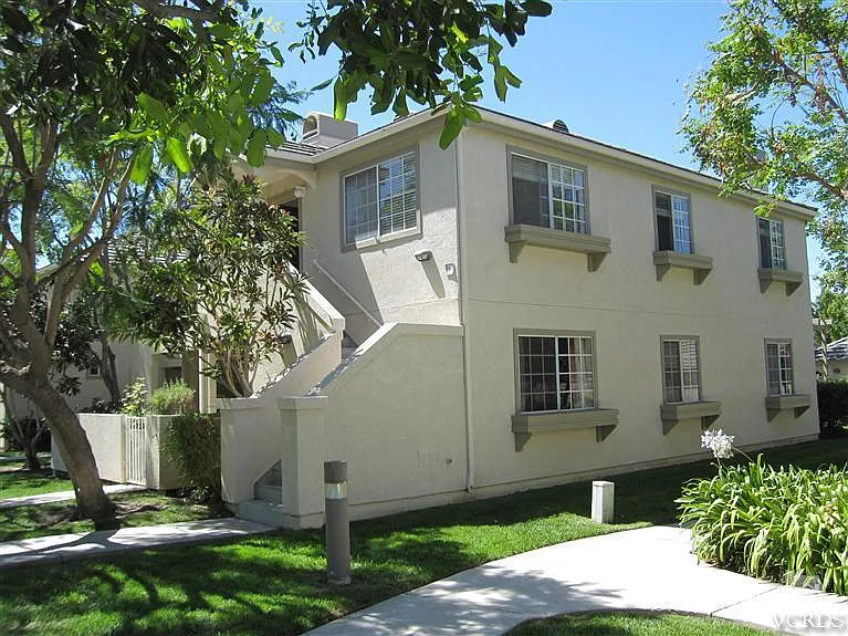 1043 Waltham Rd #D — Photo 1