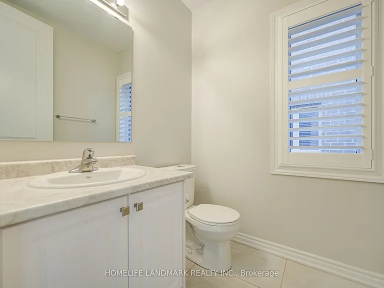 18 Kenneth Ross Bnd — Photo 13