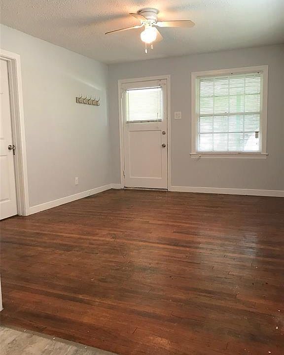 1st image of 817 Cypress St