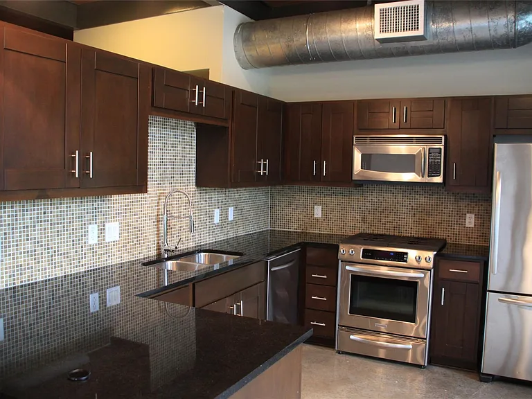 2205 N Lamar Blvd #115 — Photo 2