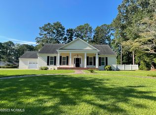 901 W Memorial Dr, Ahoskie, NC 27910