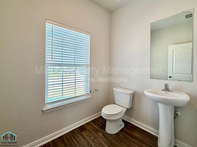 10950 Chippewa Trce — Photo 16
