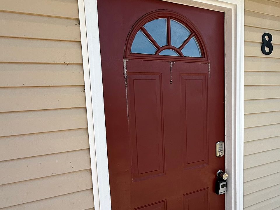 1st image of 109 Ryan Rd APT 8