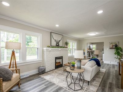 3400 2nd Ave, Des Moines, IA, 50313