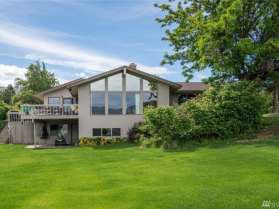 Back side of the home facing the river