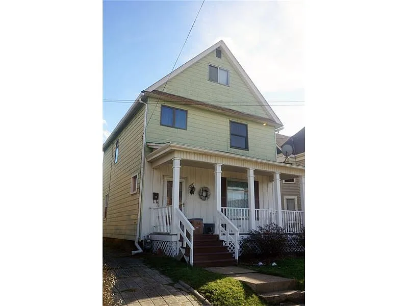 435 Jackson St photo 1
