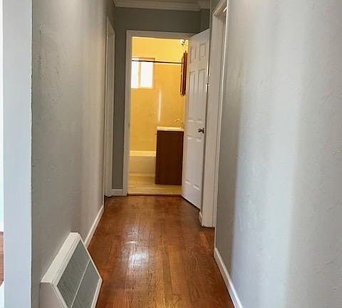 2nd image of 2511 Truman Ave