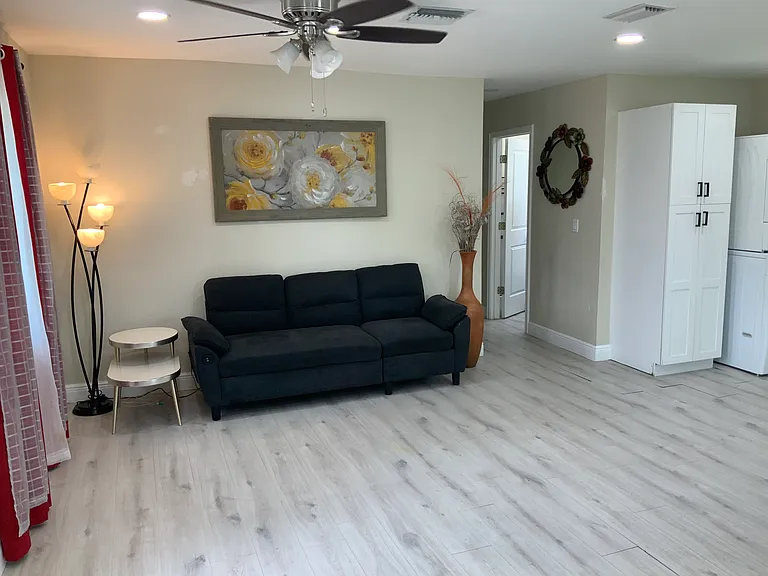 2161 NW 29th Ave — Photo 8