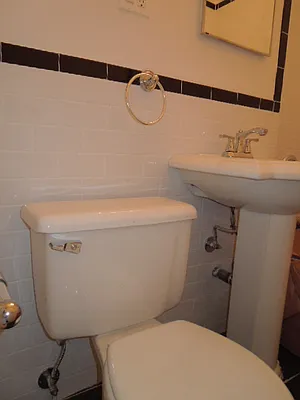 Sold by Washington Realty Corp. | media 18