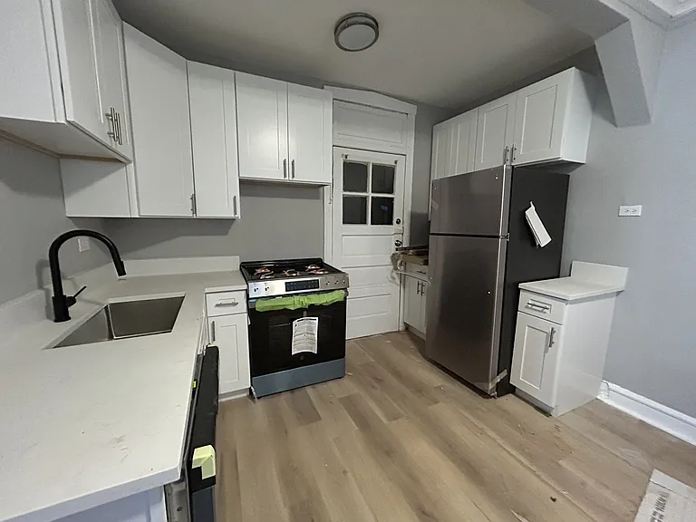 5005 N Harding Ave #5011-3 — Photo 22