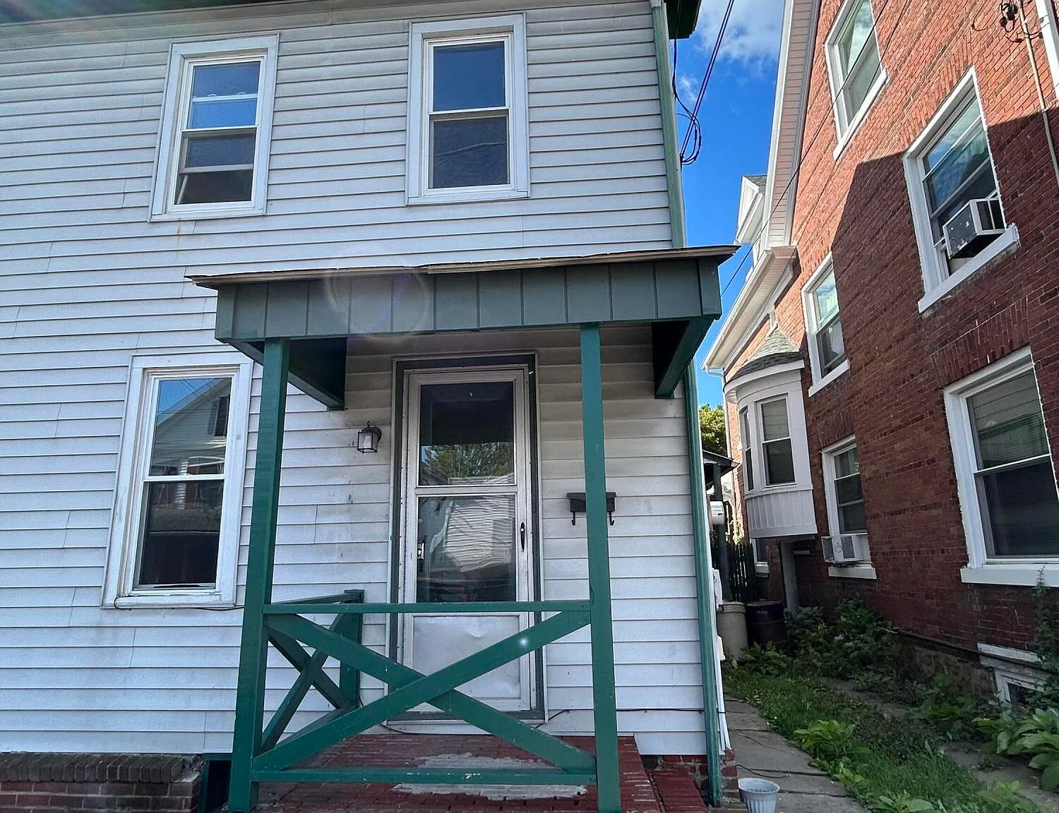 2 bed, 1000 sqft, $950 — Photo 1