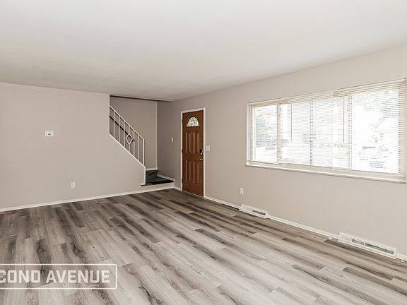 3rd image of 6021 Waldway Ln