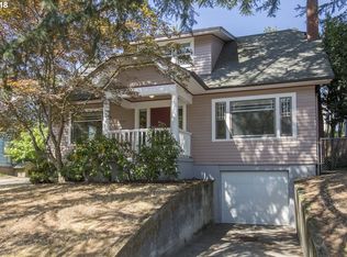 4135 NE Hassalo St, Portland, OR 97232