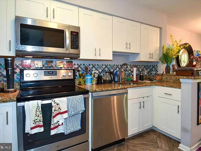 11100 Beaver Trail Ct — Photo 13