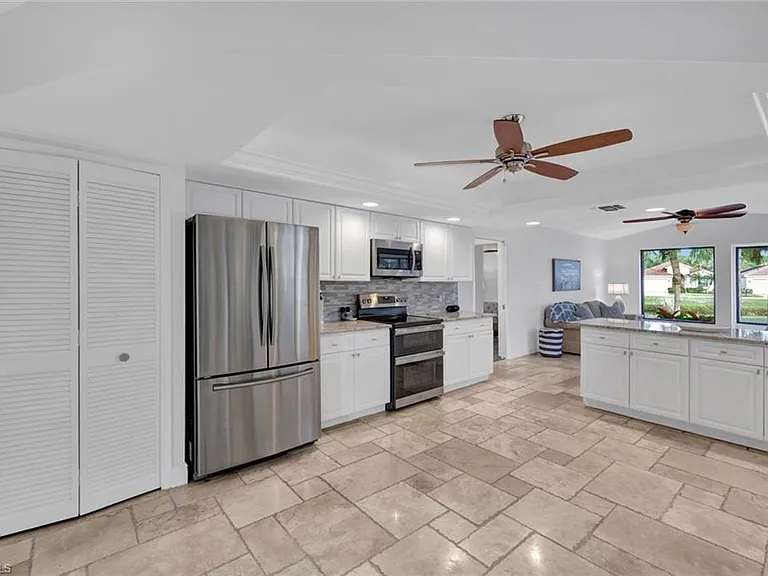 9940 Treasure Cay Ln — Photo 10