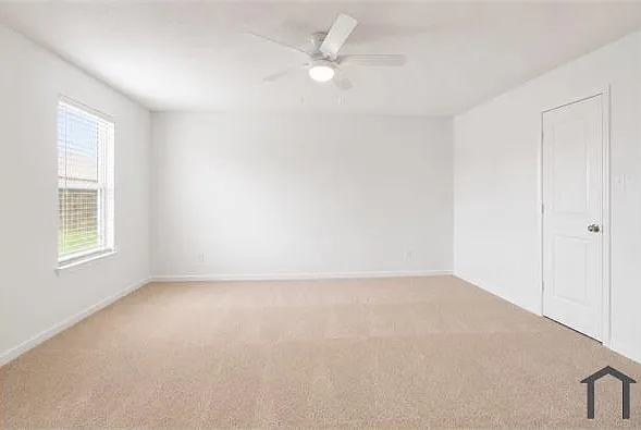 5 bed, 2705 sqft, $3,600 — Photo 3