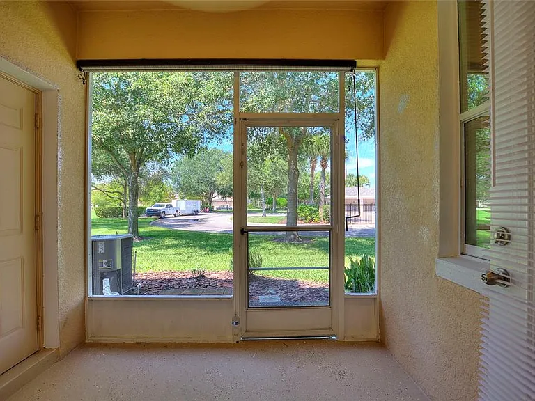 1220 Priory Cir — Photo 10