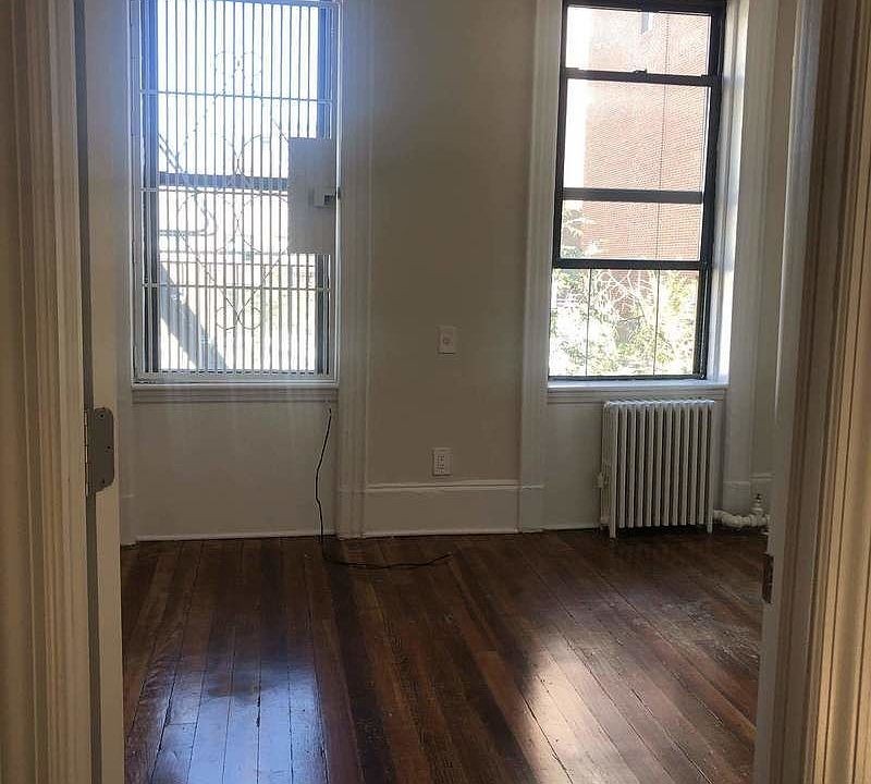 1st image of 348 E 62nd St APT 17