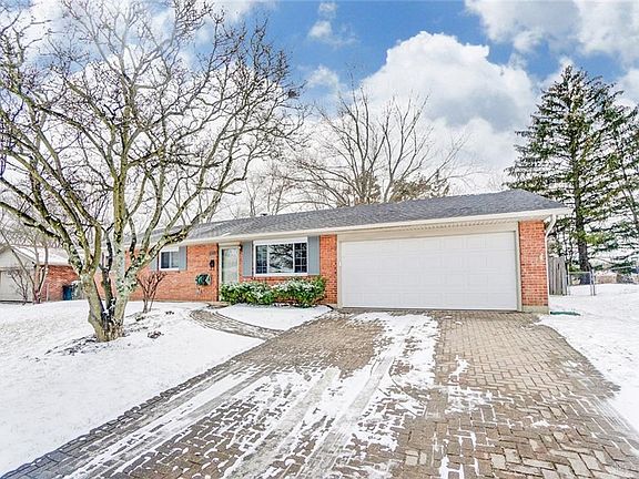 3rd image of 6143 Rosecrest Dr