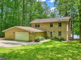 1302 Moody Town Rd, Bumpass, VA 23024