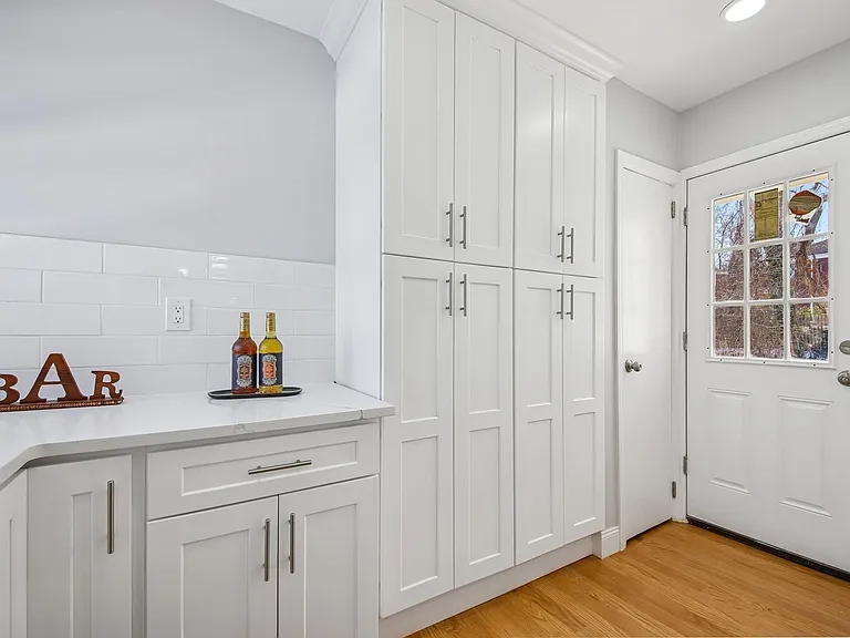 20 Edgar St — Photo 25
