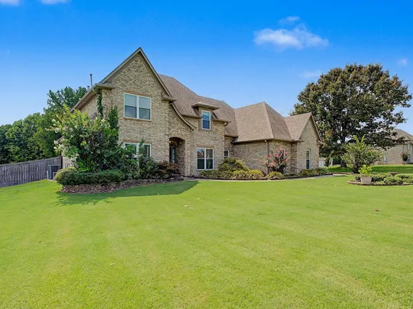 475 Crooked Creek Dr, Oakland, TN 38060