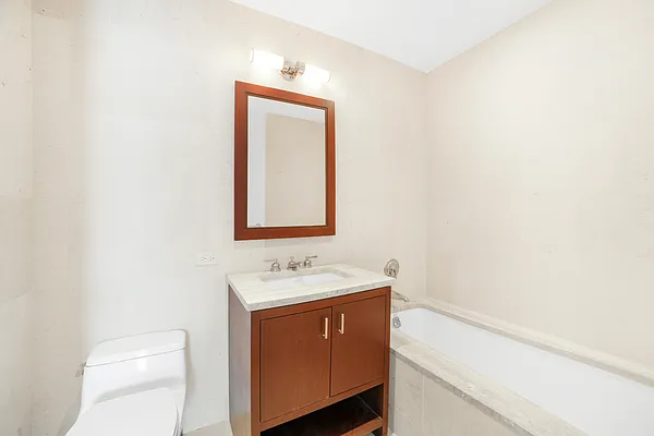 Rented by Nest Seekers International | media 8
