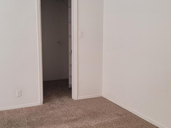 5th image of 4551 Holiday Breeze Pl NE