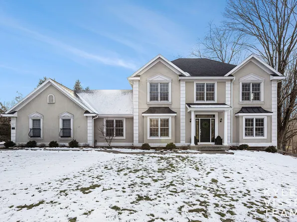 2344 Cascade Lakes Cir SE, Grand Rapids, MI 49546