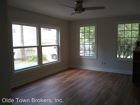 2nd image of 1225 Greenwood St