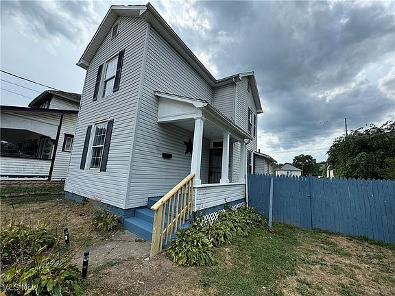 4th image of 437 Schaum Ave